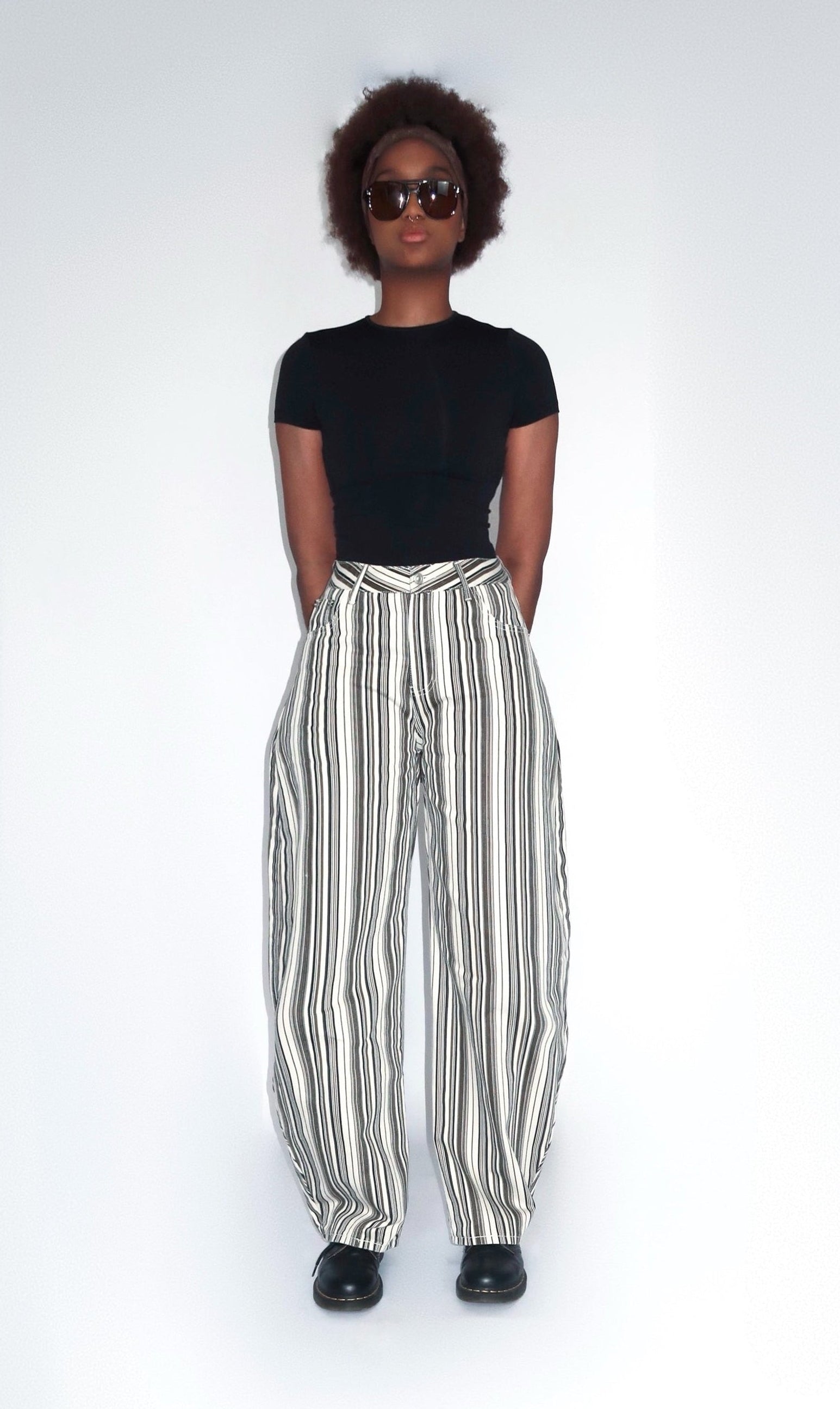 Pantalon Barrel Rayé Noir & Blanc