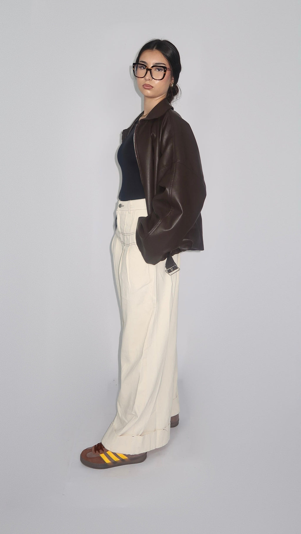 Jean Large à Détails Couture Contrastés