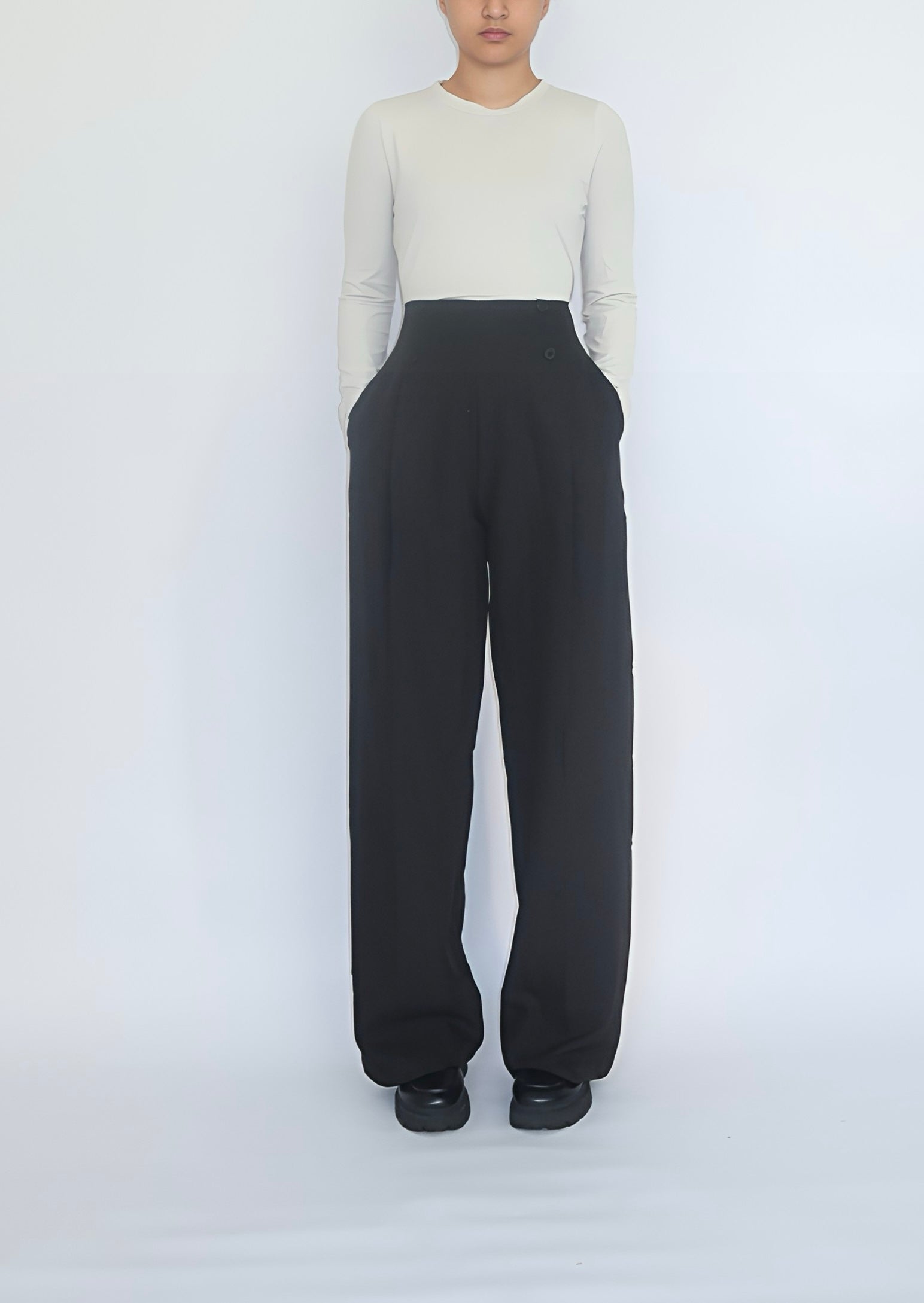 Pantalon taille haute à boutons –noir