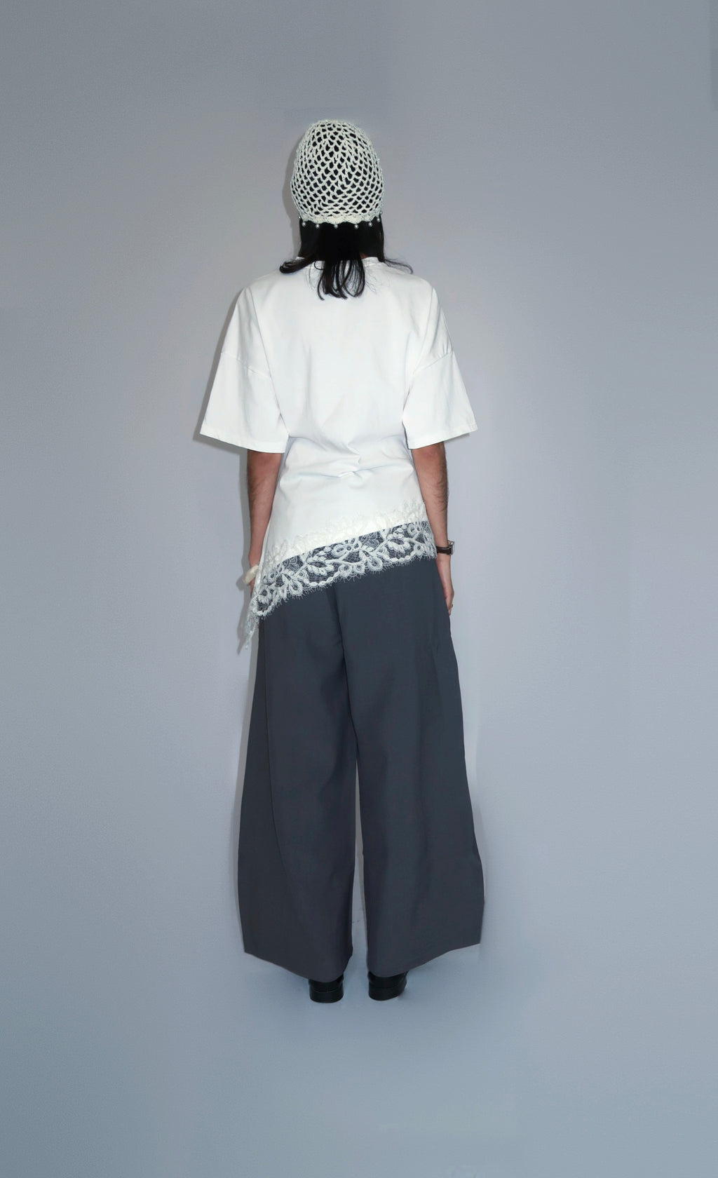T-shirt avec Ourlet Asymétrique en Dentelle