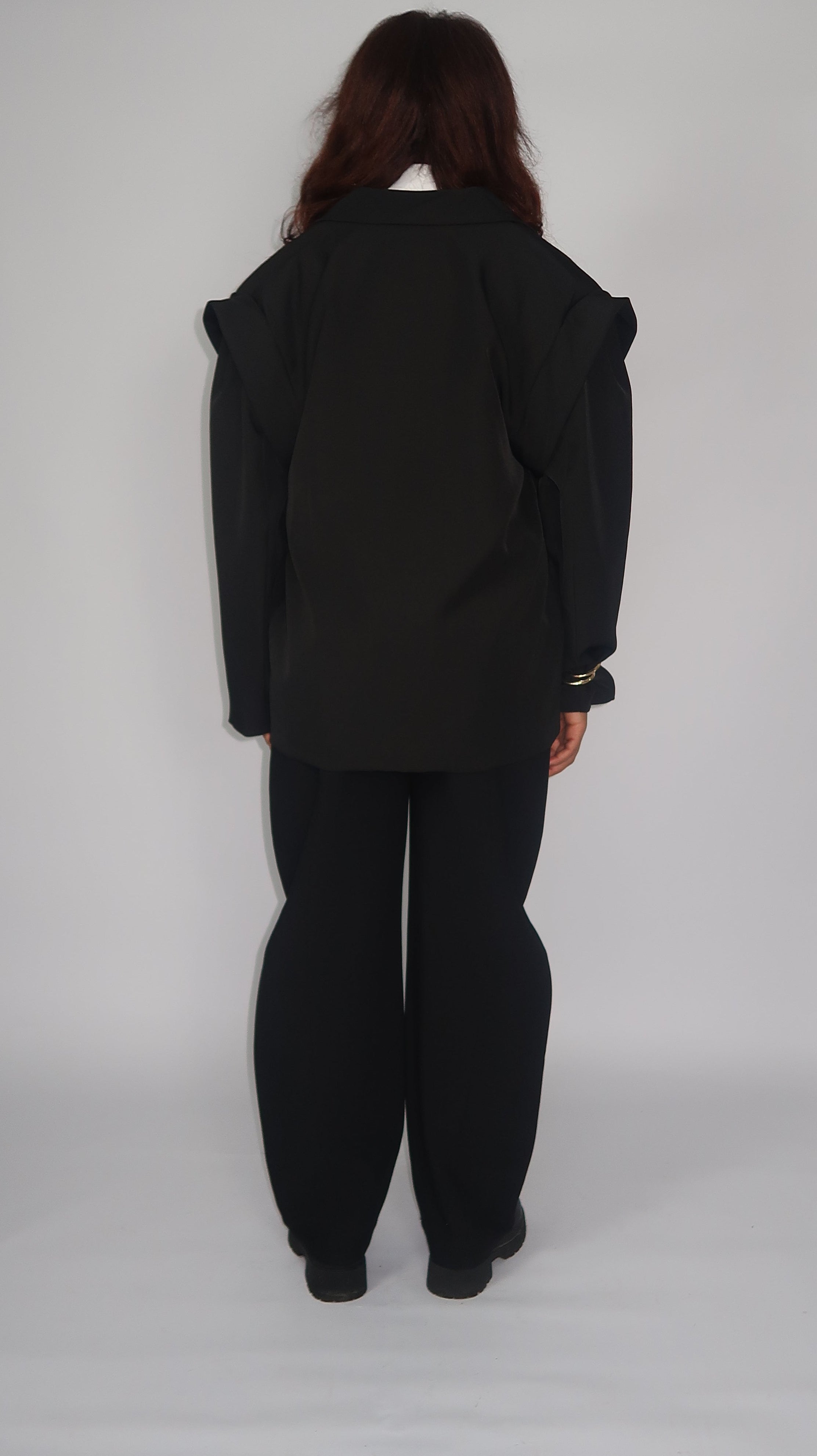 Blazer Noir Ajustable – Oversize ou Silhouette Cintrée