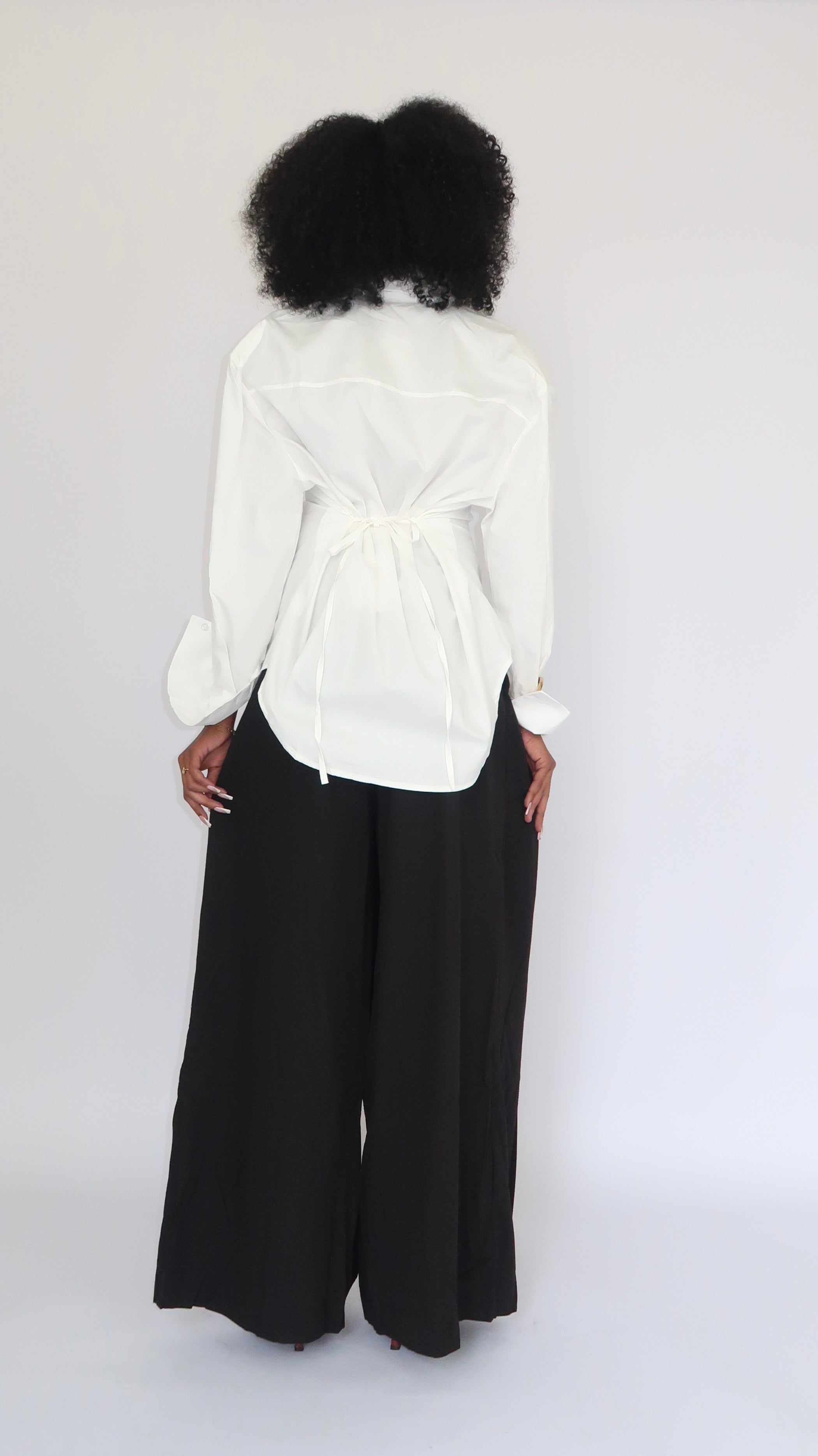 Chemise structurée avec épaulettes - Blanche