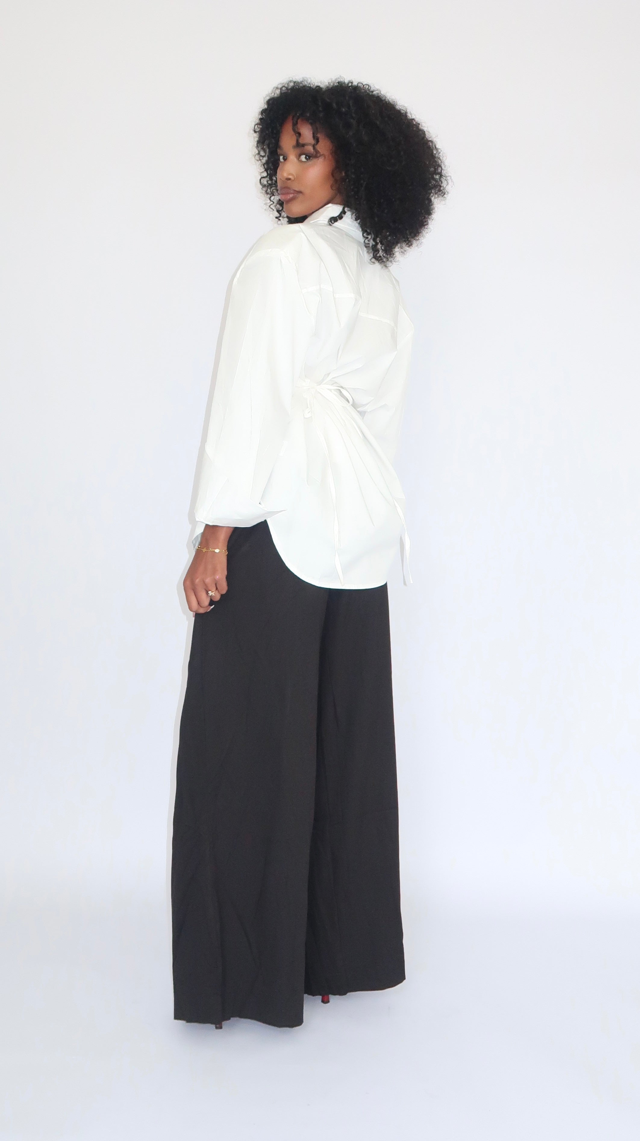 Chemise structurée avec épaulettes - Blanche