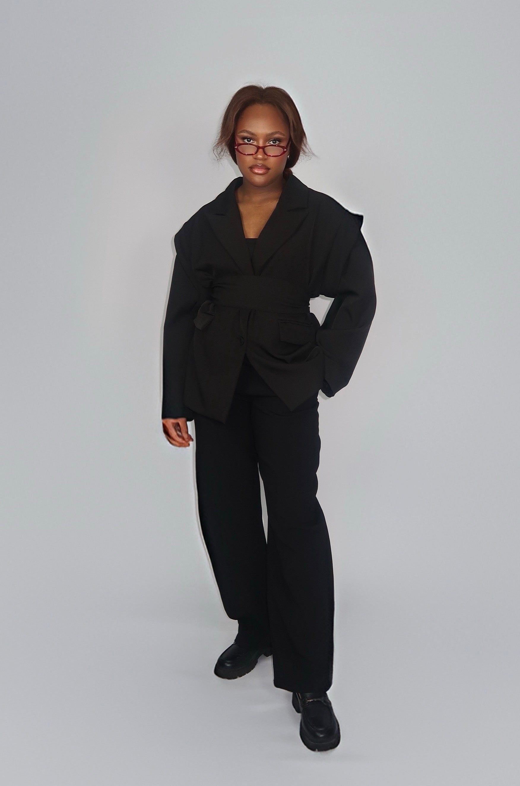 Blazer Noir Ajustable – Oversize ou Silhouette Cintrée