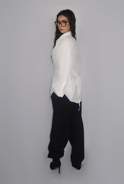 Chemise structurée avec épaulettes - Blanche