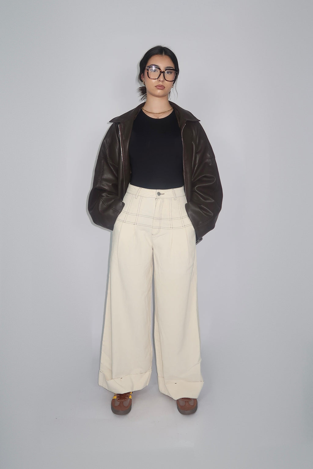 Jean Large à Détails Couture Contrastés
