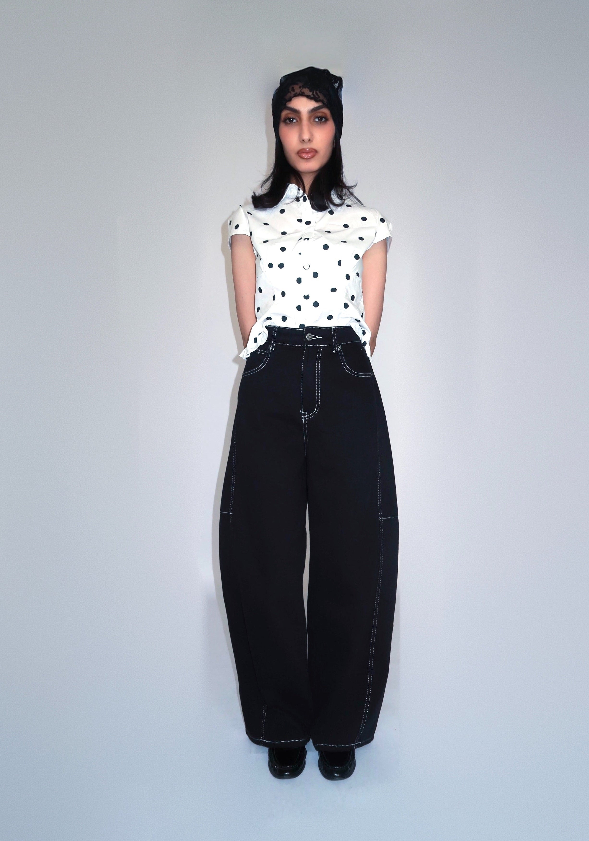 Pantalon Barrel Noir à Surpiqûres Contrastées